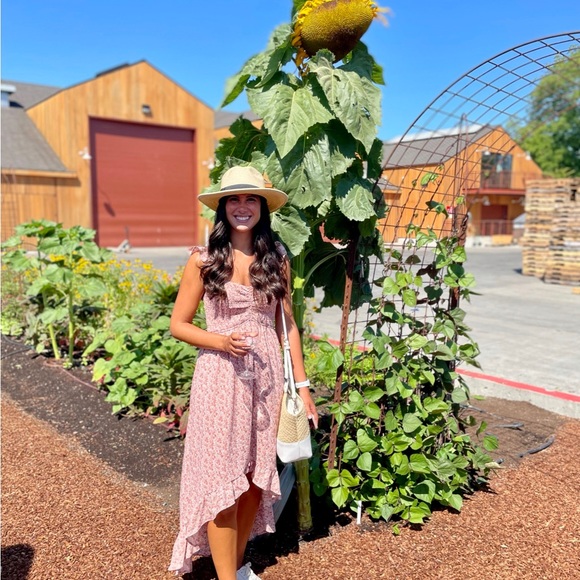 Meet your Posher, Gabrielle - Picture 6 of 7